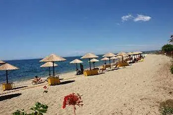 Martha's Haus Отель Геракини
