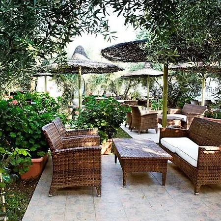 Martha's Haus Hotel Gerakini