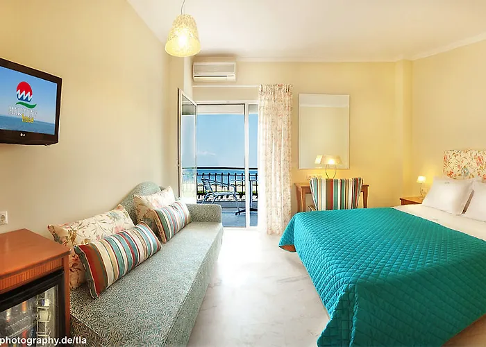 Martha's Haus Otel Gerakini