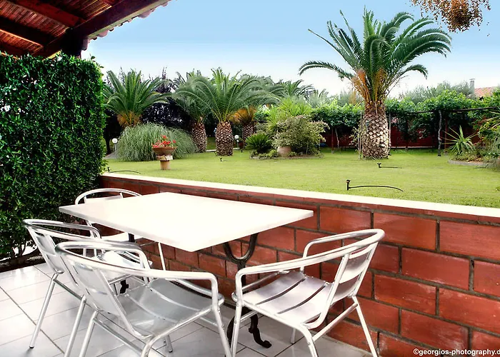 Martha's Haus Otel 4*