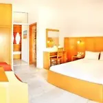 Martha's Haus 4*