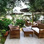 Martha's Haus Jerakiní